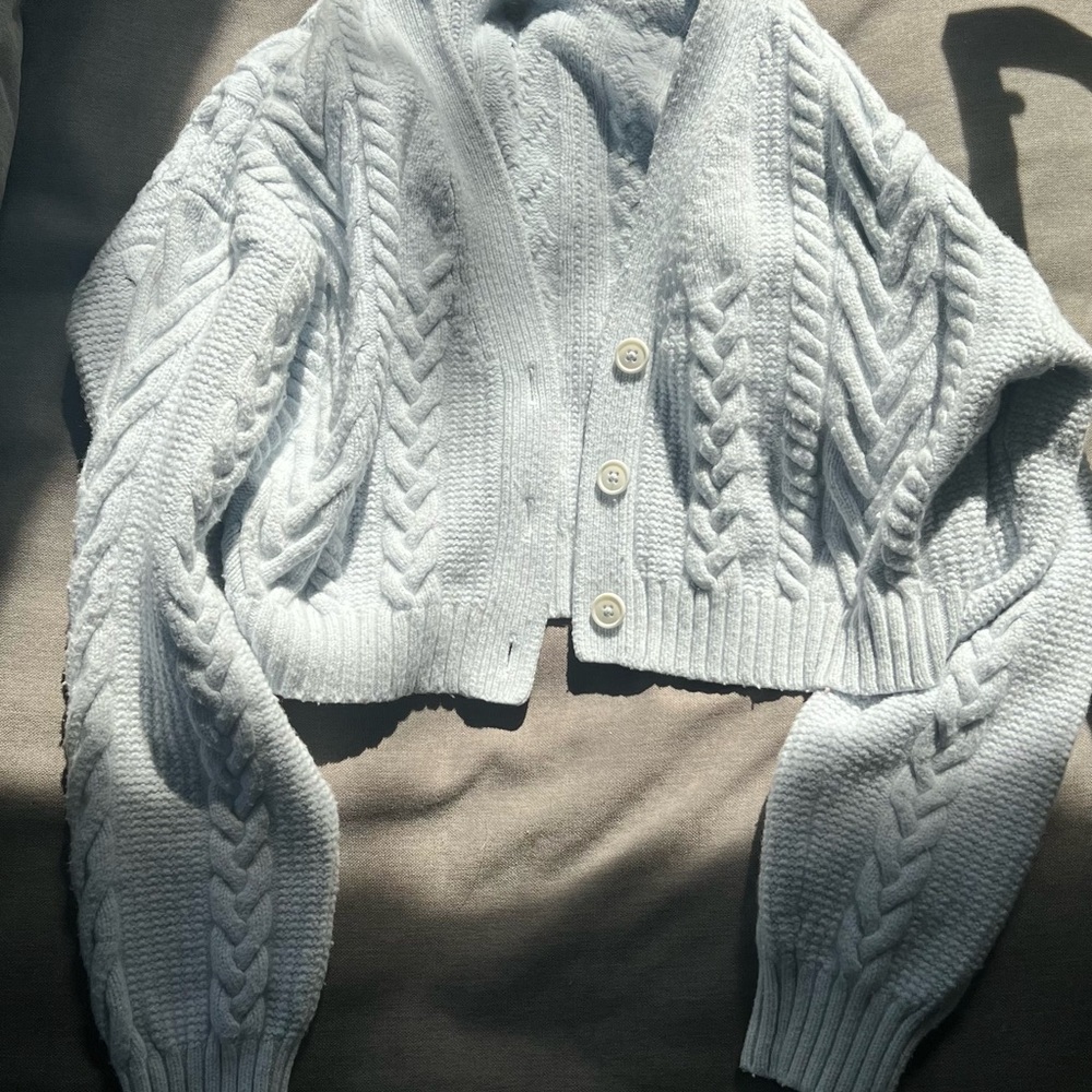 Aritizia Sunday Best cropped sweater